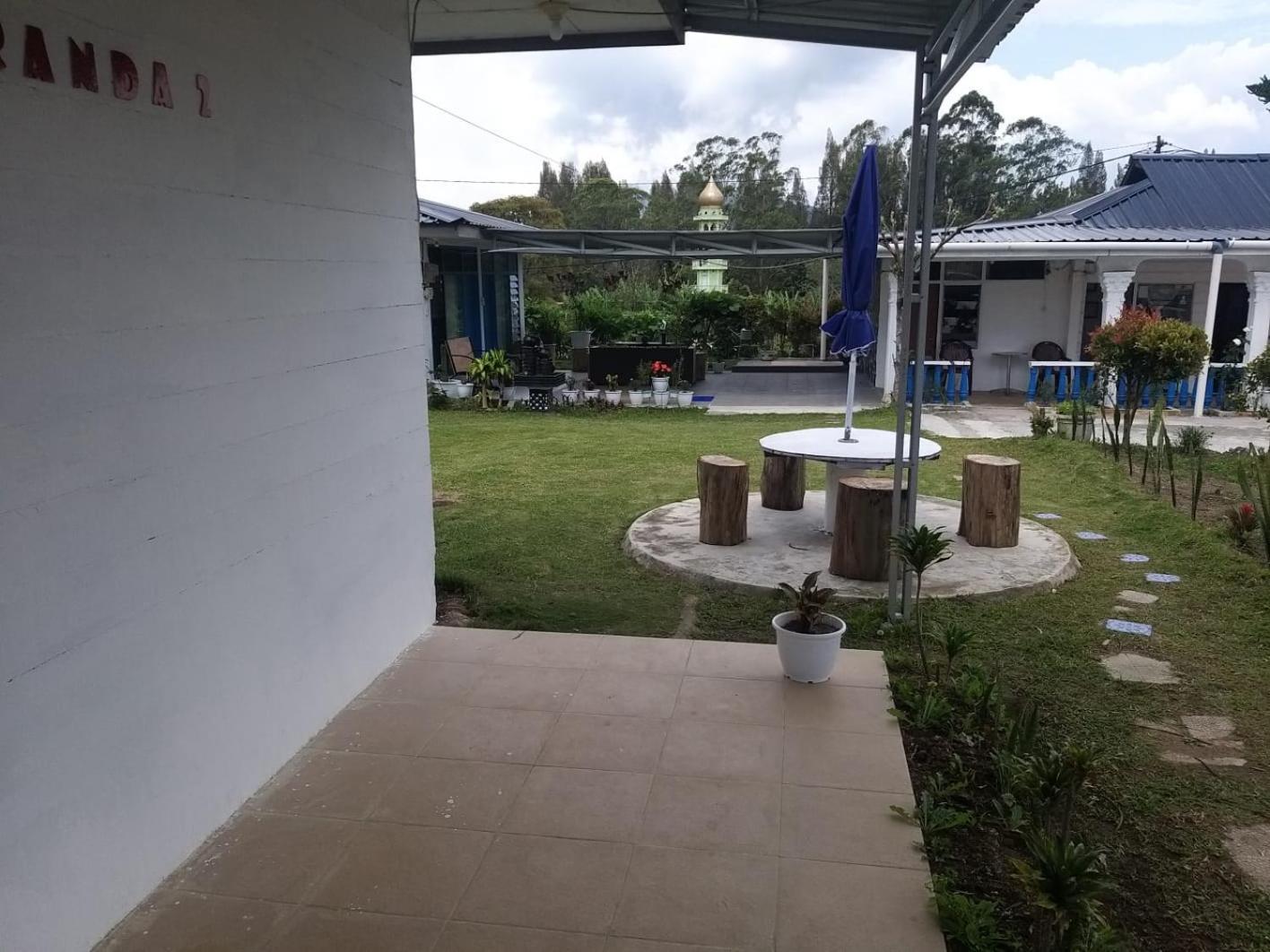 Kaliaga Bungalow Berastagi Zewnętrze zdjęcie